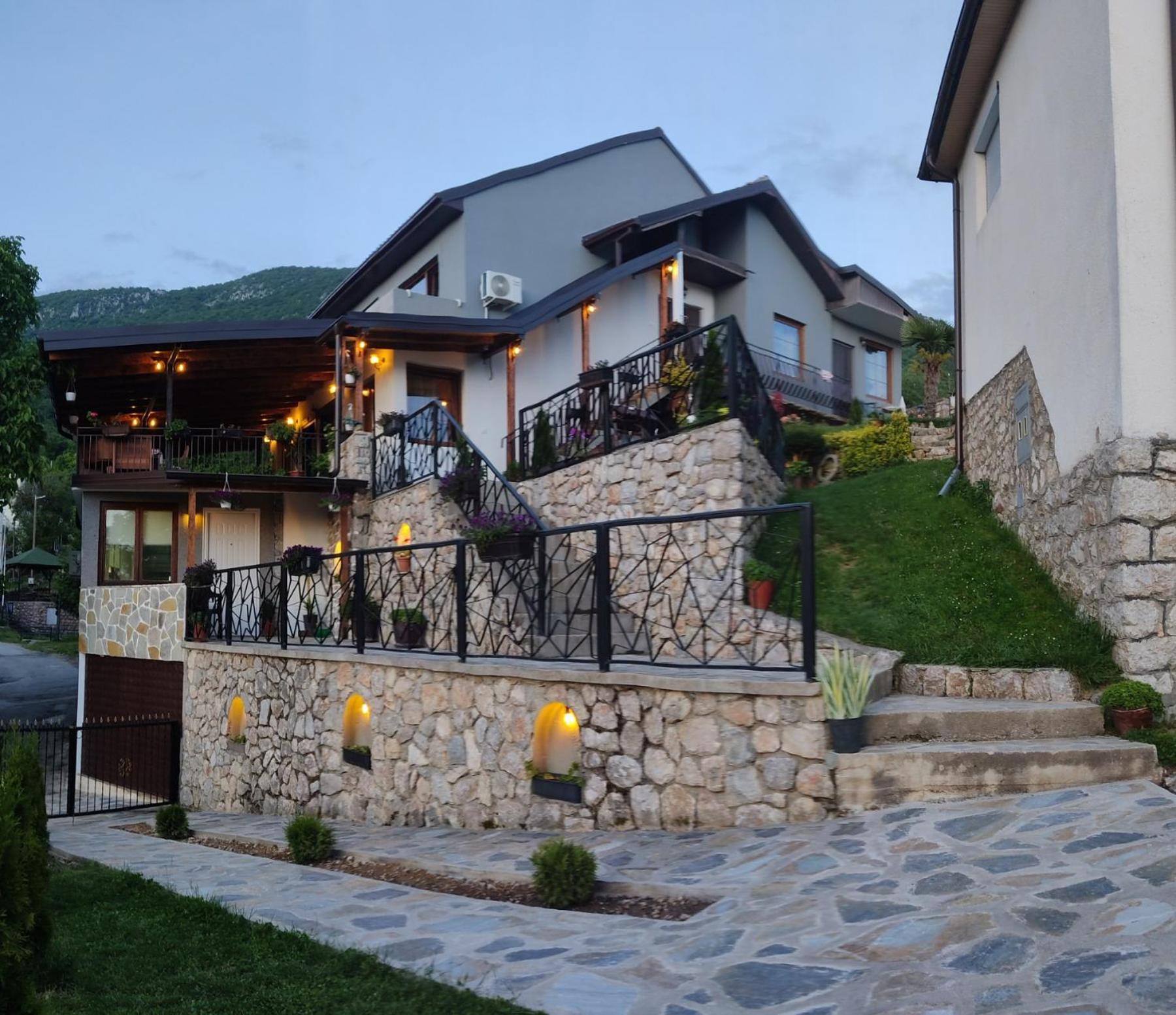 Guest House Stevovski Elshani Eksteriør billede